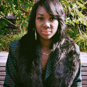 Meet your Posher, Yvrose